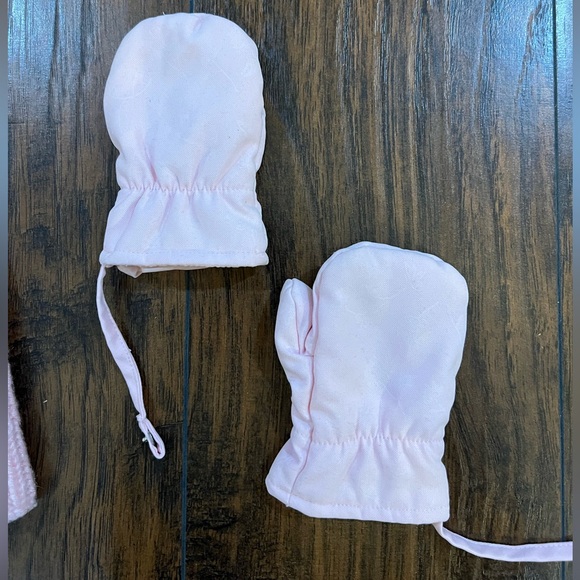 Kids beanie and mittens - Picture 4 of 8